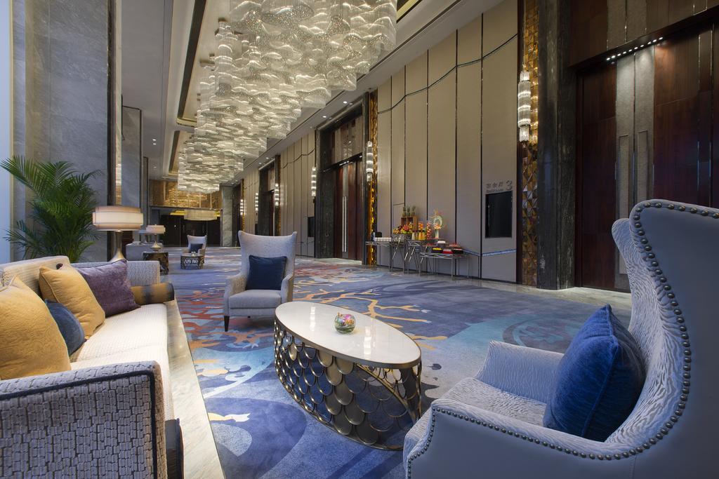Pullman Yantai Center Hotell Exteriör bild