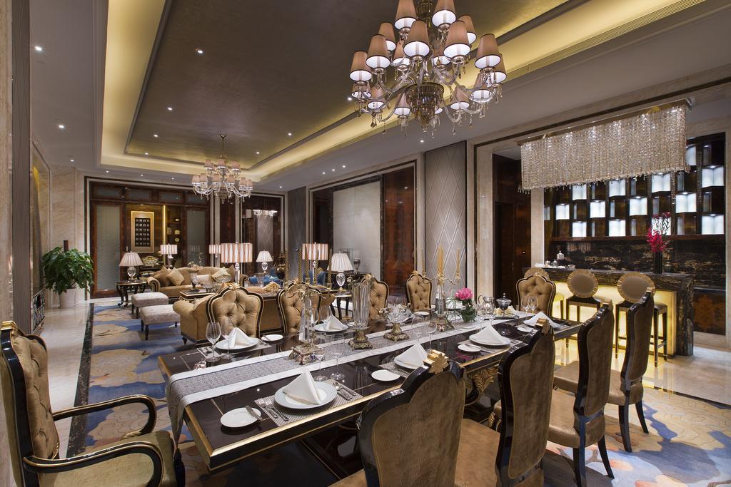 Pullman Yantai Center Hotell Exteriör bild