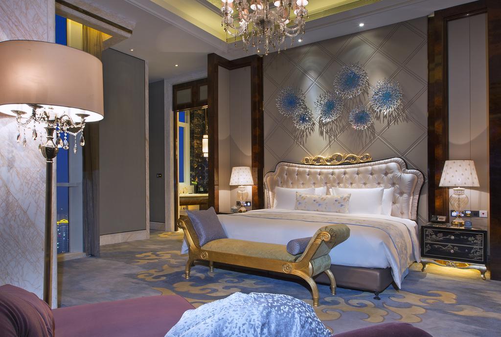 Pullman Yantai Center Hotell Exteriör bild