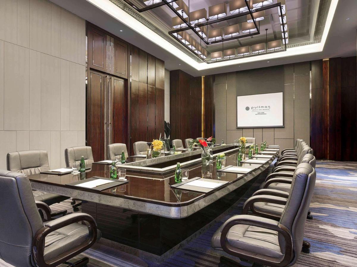 Pullman Yantai Center Hotell Exteriör bild