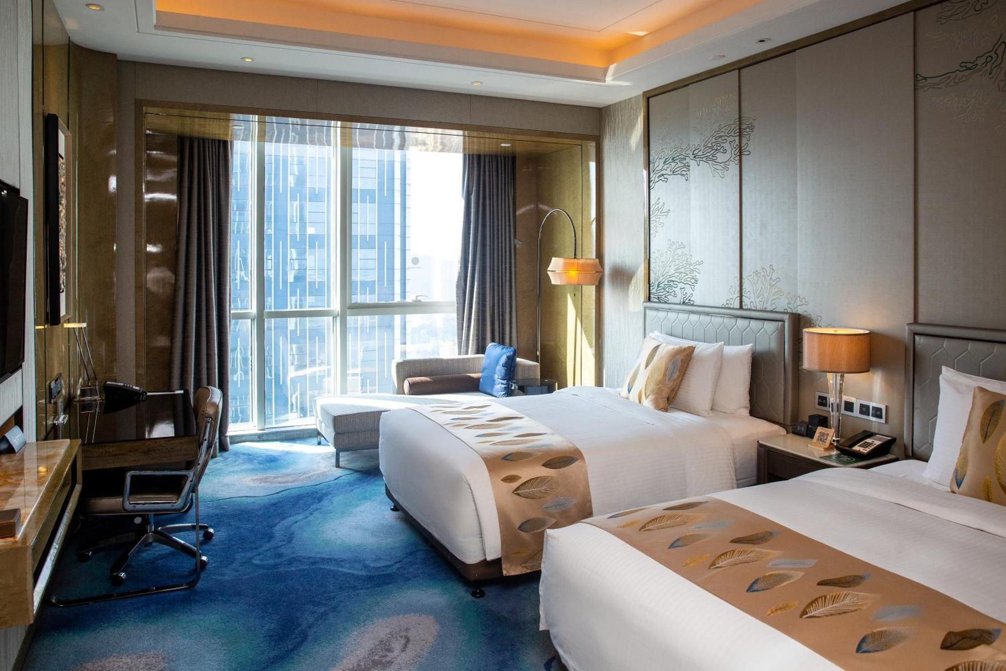 Pullman Yantai Center Hotell Exteriör bild