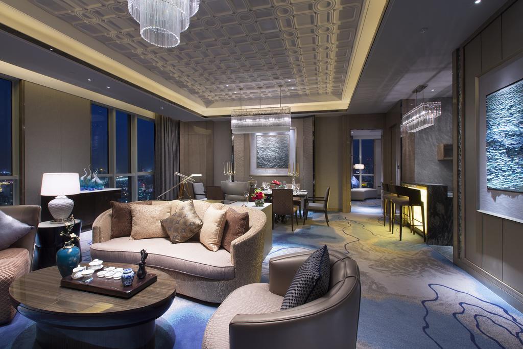 Pullman Yantai Center Hotell Exteriör bild